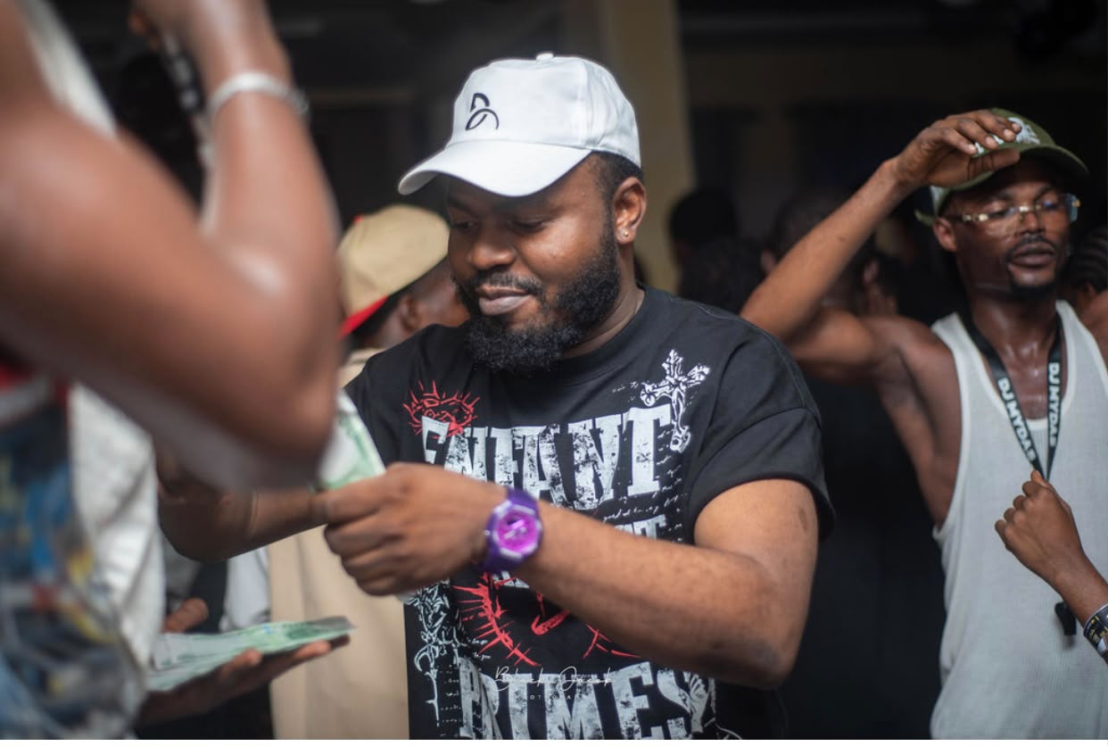 Steeze After Stress, Ondo City ? moment 1